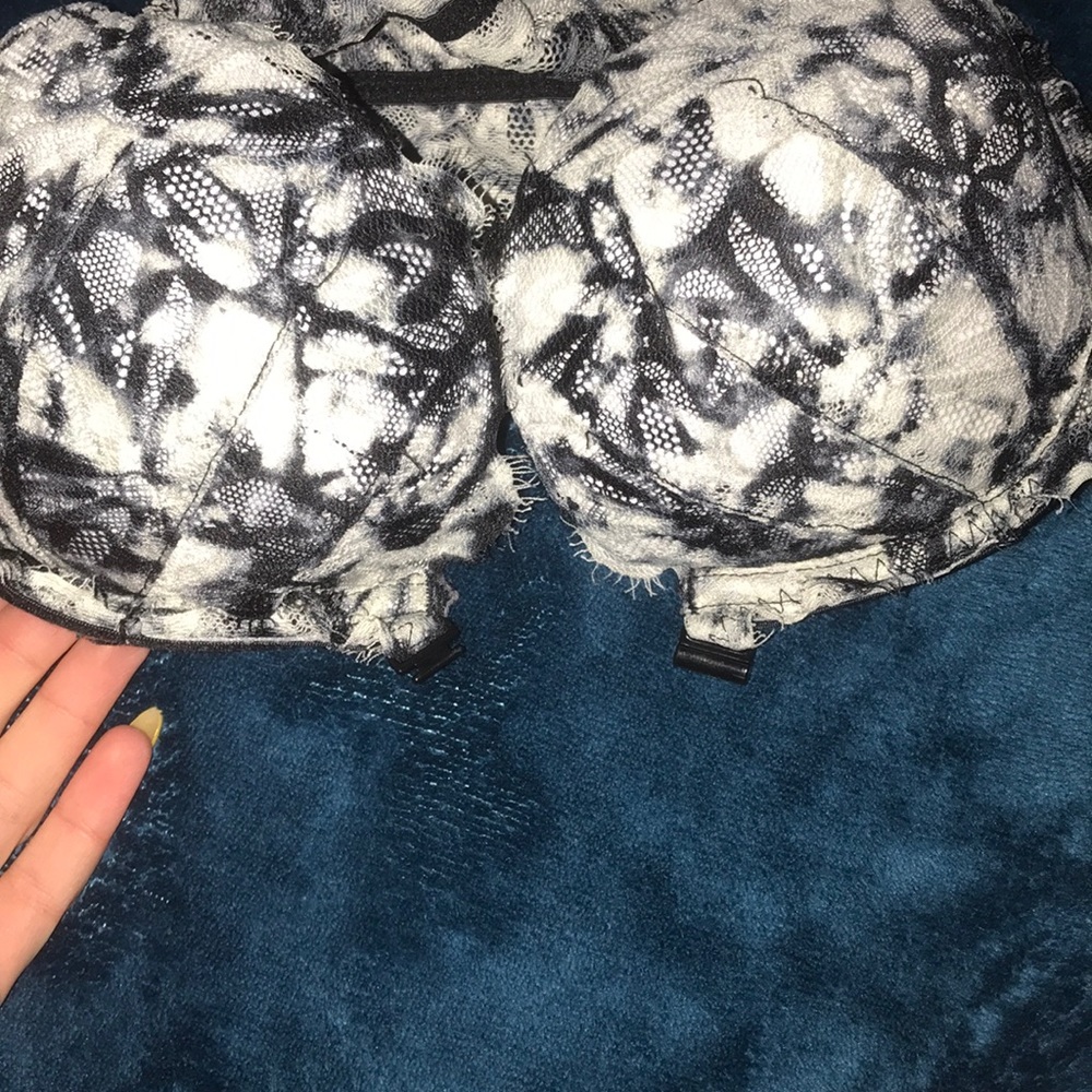 Pink Racerback Bra - Picture 3 of 4